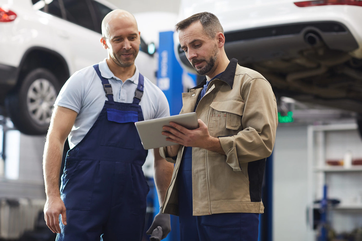 Auto Repair in Tucson: What Happens When I Bring in My Car?