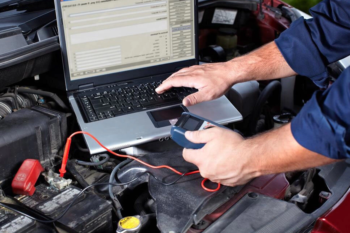 Tucson Auto Repair Tips: Building a Safety Mindset in Teen Drivers