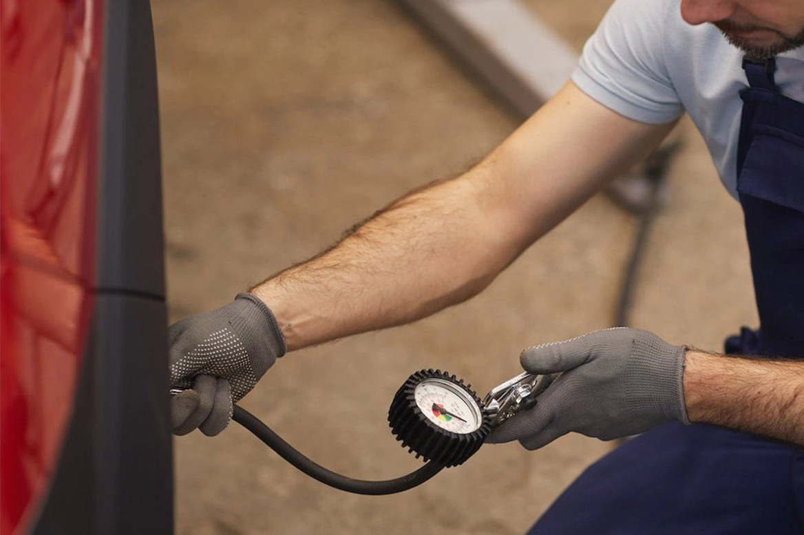 TPMS: How To Diagnose and Repair Tire Pressure Monitoring Systems